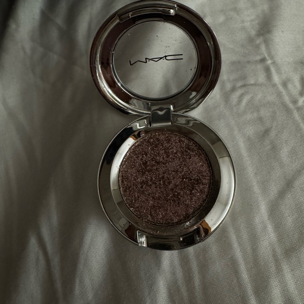Mac Major Win eyeshadow